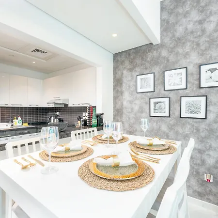 Silverene Towers - Home Of Choice Dubaï Extérieur photo